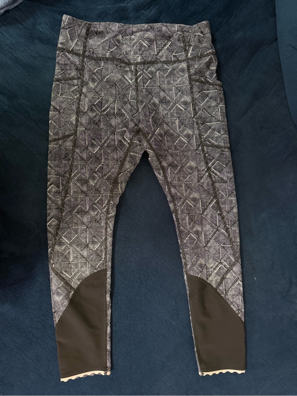 Lululemon size 8 leggings